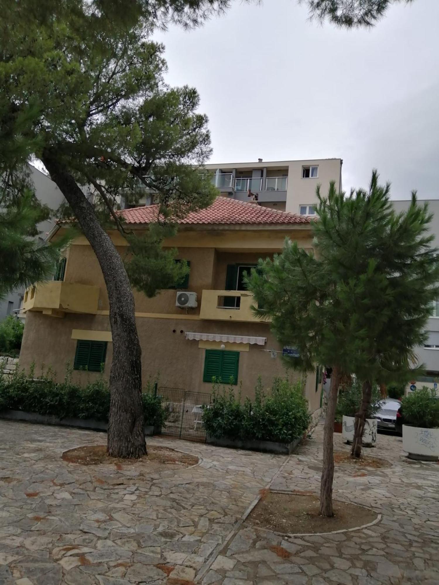Omis Apartment On The Beach Exteriör bild